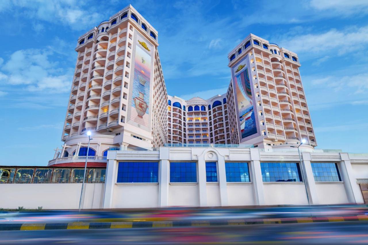Tolip Hotel Alexandria Exterior photo The hotel in 2015