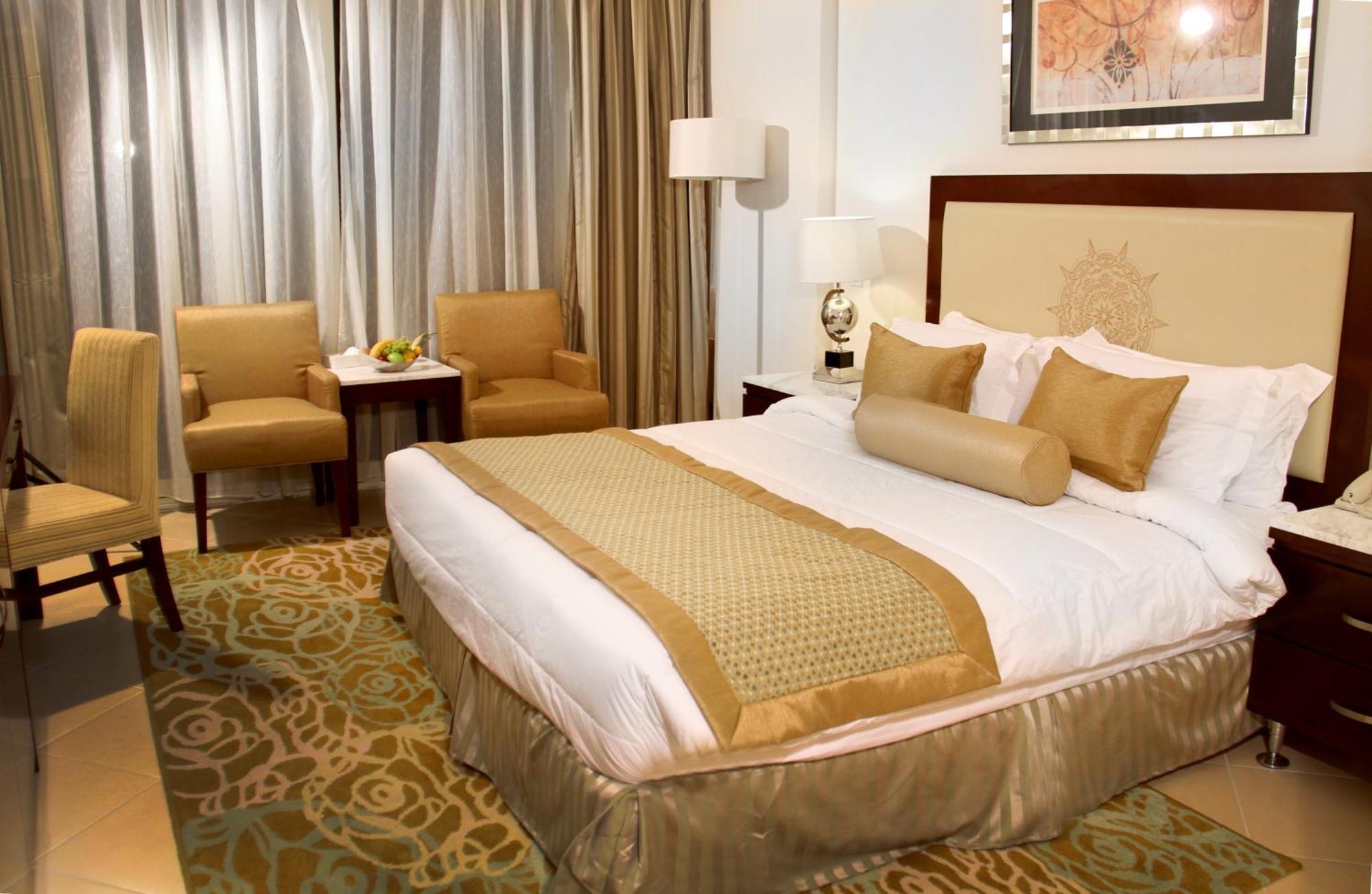 Tolip Hotel Alexandria Exterior photo A room at the hotel
