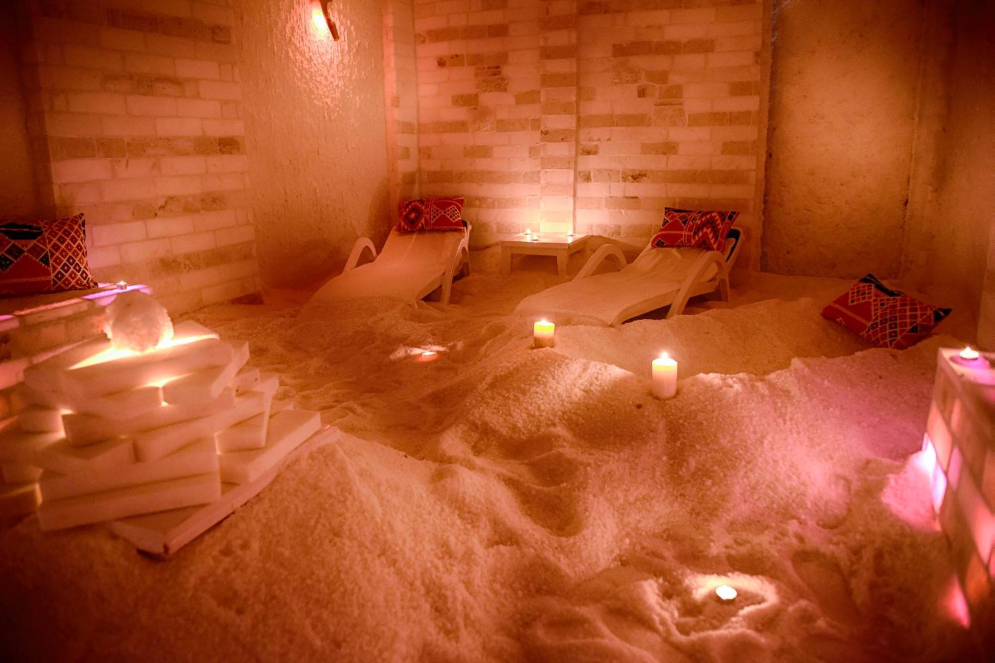Tolip Hotel Alexandria Exterior photo A salt room